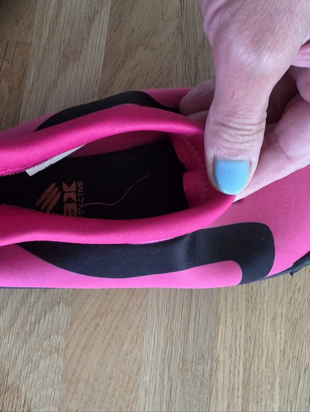 RBX Girls Pink and Black Aqua Socks Slip-On Water Shoes Sz Large 2/3 EUC